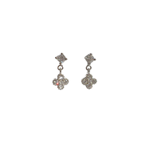 Load image into Gallery viewer, Cornus Flower Earring