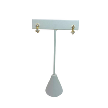 Load image into Gallery viewer, Cornus Flower Earring
